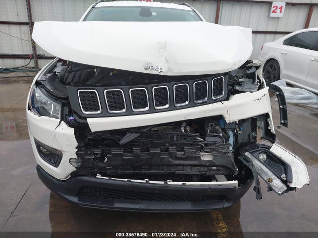 Jeep Compass Latitude 4x4 2018 3C4NJDBB8JT345046 Image 12