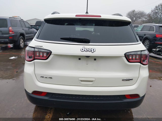 Jeep Compass Latitude 4x4 2018 3C4NJDBB8JT345046 Image 16