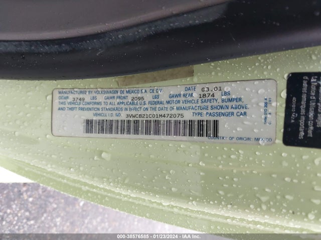 2001 VOLKSWAGEN NEW BEETLE GLS VIN: 3VWCB21C01M472075