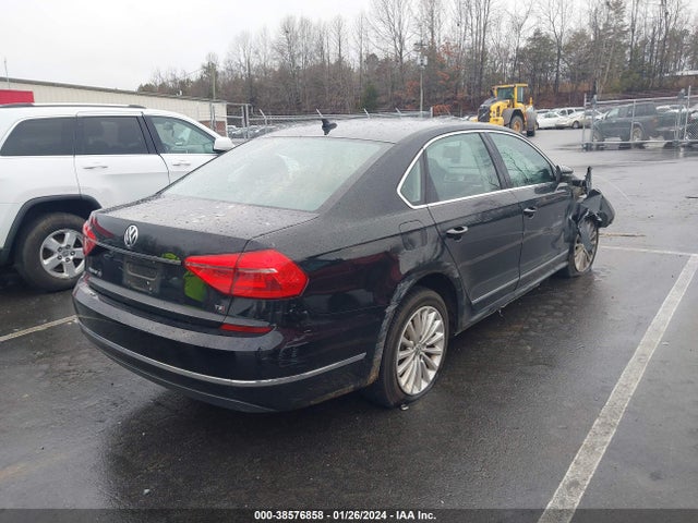 1VWBS7A35GC052265 Volkswagen Passat 1.8t Se