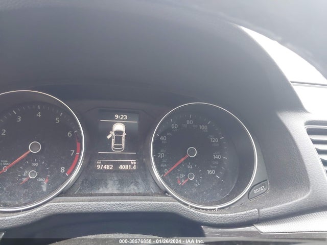 1VWBS7A35GC052265 Volkswagen Passat 1.8t Se