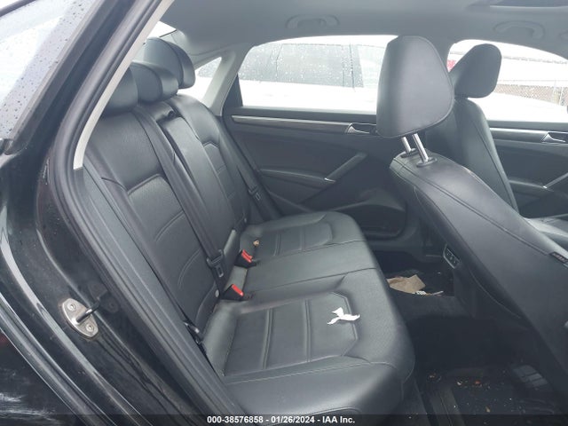 1VWBS7A35GC052265 Volkswagen Passat 1.8t Se