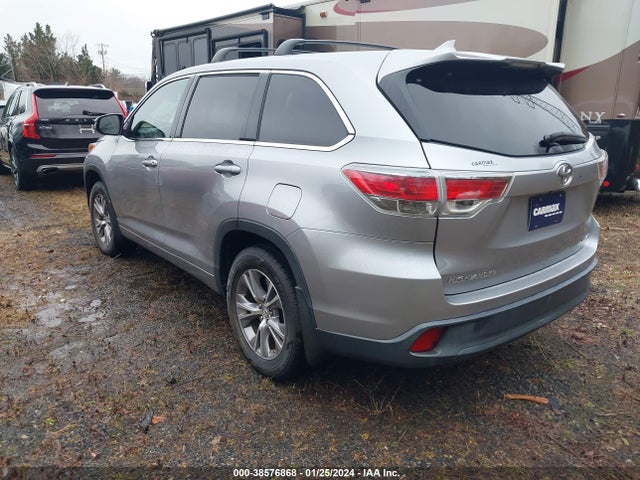 Toyota Highlander Le Plus V6 2015 5TDBKRFH2FS102863 Image 3