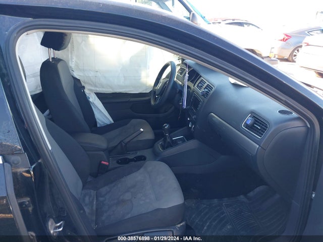 3VW167AJ5HM351639 Volkswagen Jetta 1.4t S