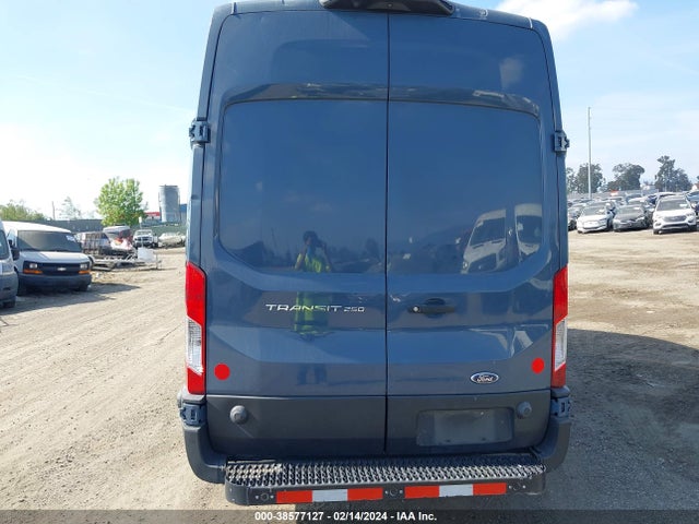 Ford Transit-250 2019 1FTYR3XM7KKB17584 Image 16