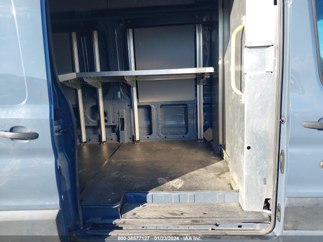 Ford Transit-250 2019 1FTYR3XM7KKB17584 Image 8