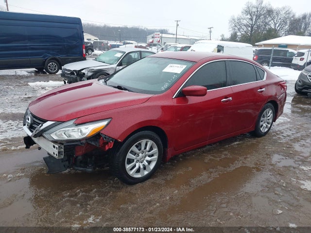 Nissan Altima 2.5 S 2018 1N4AL3AP3JC121703 Image 2