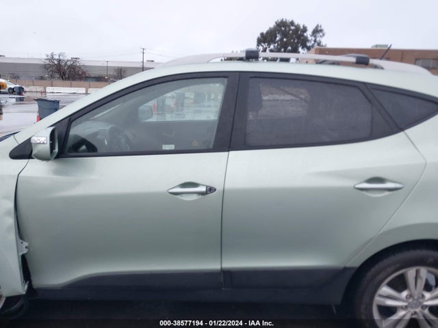 2012 HYUNDAI TUCSON GLS VIN: KM8JU3AC5CU358433