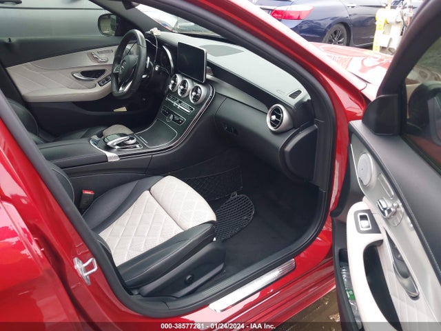55SWF4JB2GU159533 Mercedes-Benz C 300 Luxury/sport