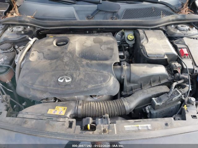 SJKCH5CRXJA060700 Infiniti Qx30 Luxury