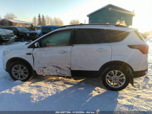 1FMCU9HD6KUC55904 Ford ESCAPE SEL