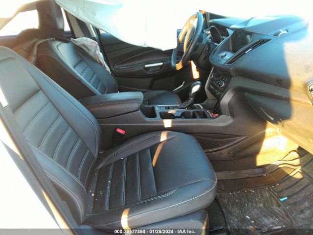 1FMCU9HD6KUC55904 Ford ESCAPE SEL