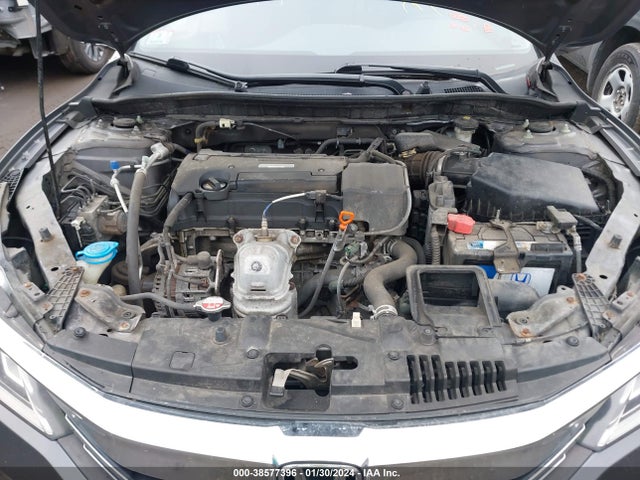 Honda ACCORD LX 2017 1HGCR2F32HA045030 Image 10