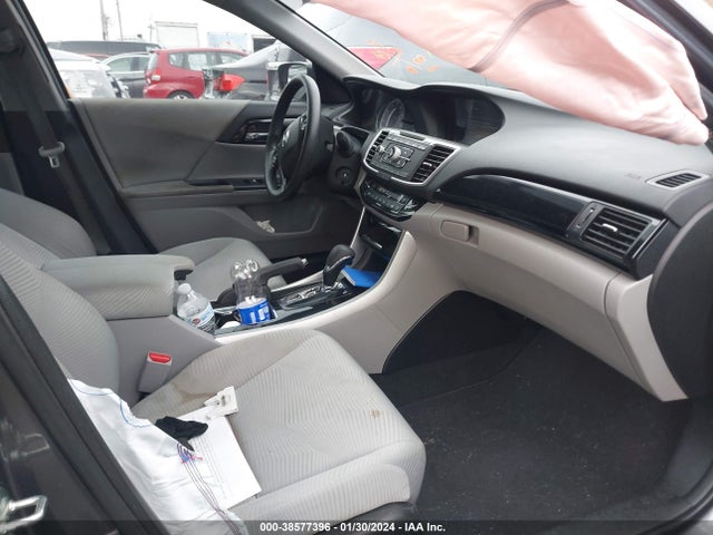 Honda ACCORD LX 2017 1HGCR2F32HA045030 Image 5
