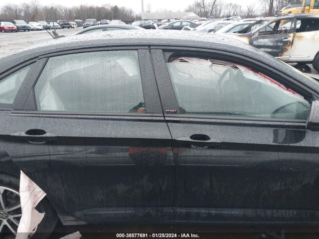 3VWBM7BU6PM024927 Volkswagen Jetta 1.5t Sport