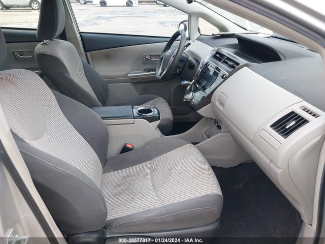 2015 TOYOTA PRIUS V TWO VIN: JTDZN3EU7FJ039371