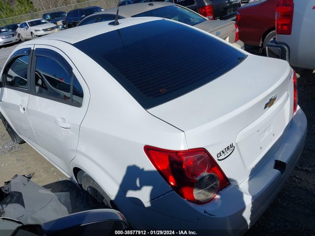 Chevrolet Sonic Ls Auto 2014 1G1JA5SH0E4228073 Image 3