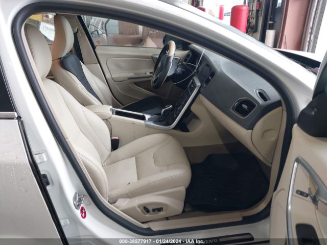 YV140MFB0F1301446 Volvo S60 T5 Premier