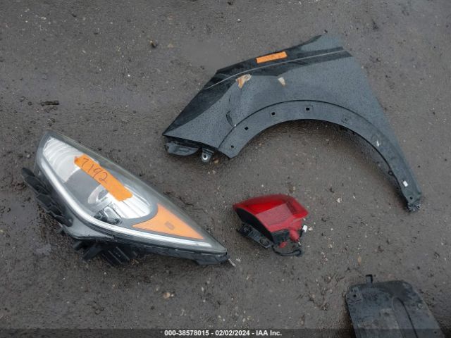KNDCB3LC0H5043640 KIA NIRO FE