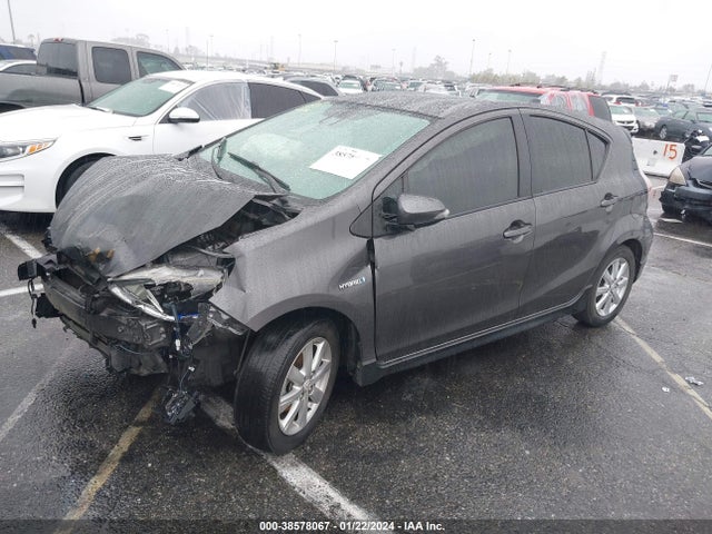 Toyota Prius C Two 2017 JTDKDTB3XH1596021 Image 2