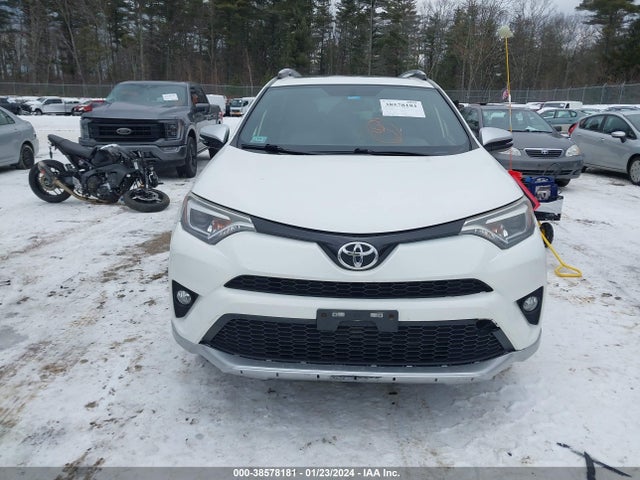 Toyota RAV4 SE 2016 JTMJFREV7GJ082910 Image 12