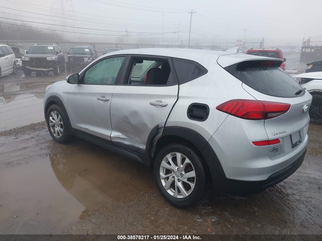 Hyundai TUCSON SE 2019 KM8J2CA48KU856316 Image 3
