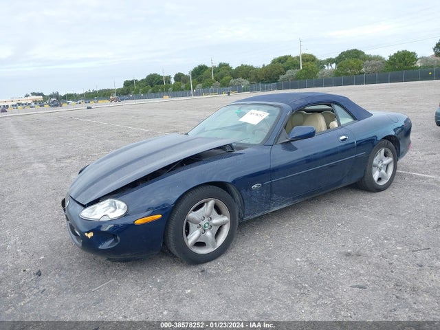 1997 JAGUAR XK8 SAJGX2748VC017084 Photo 1