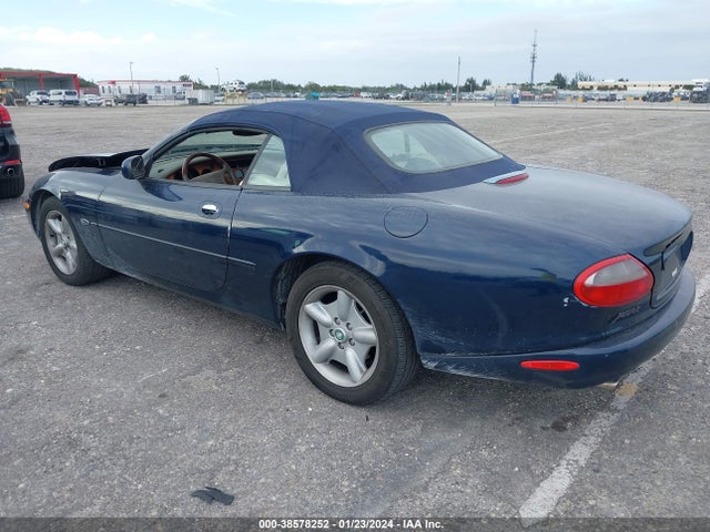 1997 JAGUAR XK8 SAJGX2748VC017084 Photo 2
