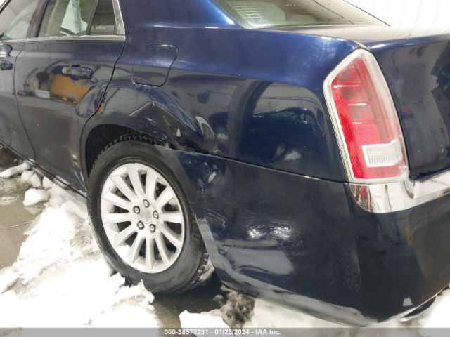 2C3CCAAG9EH285777 Chrysler 300