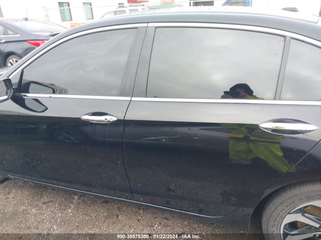 Honda ACCORD EX 2017 1HGCR2F72HA070951 Image 14