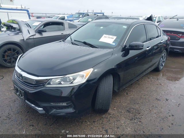 Honda ACCORD EX 2017 1HGCR2F72HA070951 Image 2