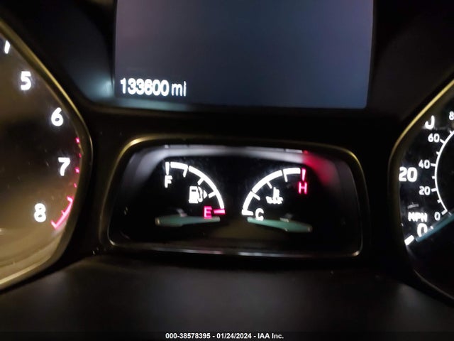Ford ESCAPE SE 2018 1FMCU9GD2JUC36556 Image 7