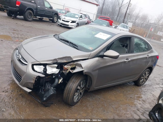 Hyundai Accent Value Edition 2017 KMHCT4AEXHU359281 Image 2