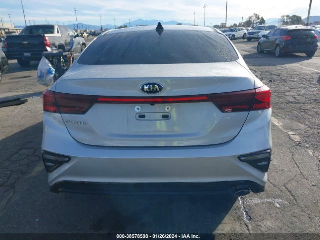 3KPF24AD0ME402756 KIA Forte Lxs