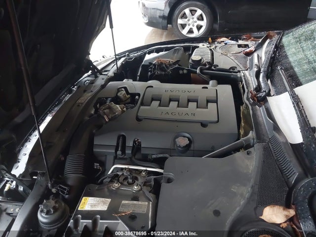 2008 JAGUAR XK SAJWA44BX85B24094 Photo 9