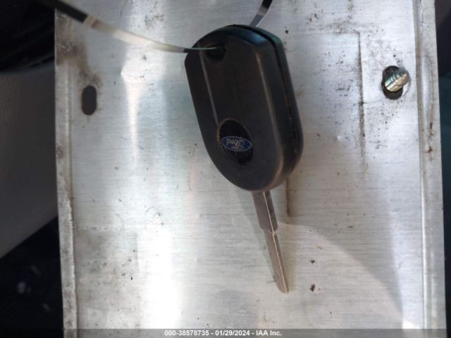 1FTYR2ZM6KKB12058 Ford Transit-250