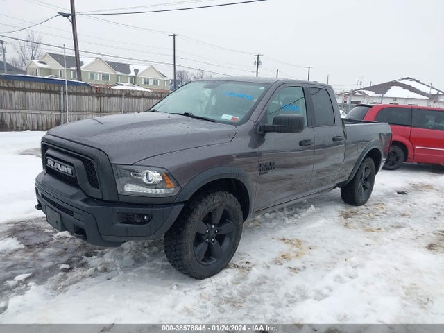 RAM 1500 Classic Warlock Quad Cab 4x4 6'4 Box 2020 1C6RR7GG8LS148308 Image 2