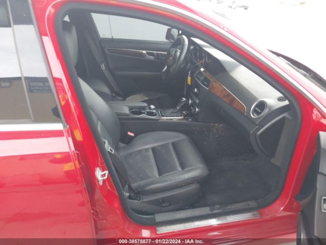 WDDGF4HB9EG253638 Mercedes-Benz C 250 Luxury/sport