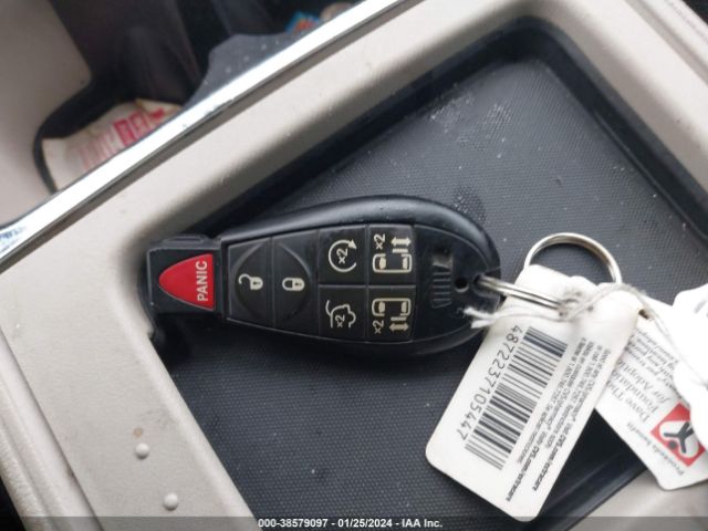 2C4RC1CG5ER237688 Chrysler Town & Country Touring-l