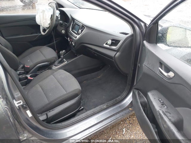 Hyundai ACCENT SE 2019 3KPC24A30KE039303 Image 5
