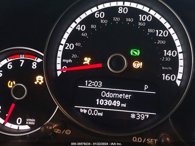3VW517ATXGM808915 Volkswagen Beetle 1.8t S