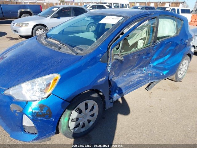 2014 TOYOTA PRIUS C TWO VIN: JTDKDTB3XE1069172