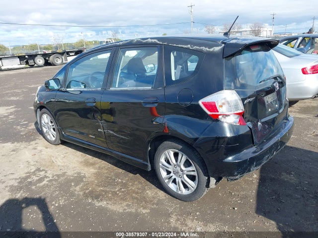 2011 HONDA FIT SPORT VIN: JHMGE8H66BS001585