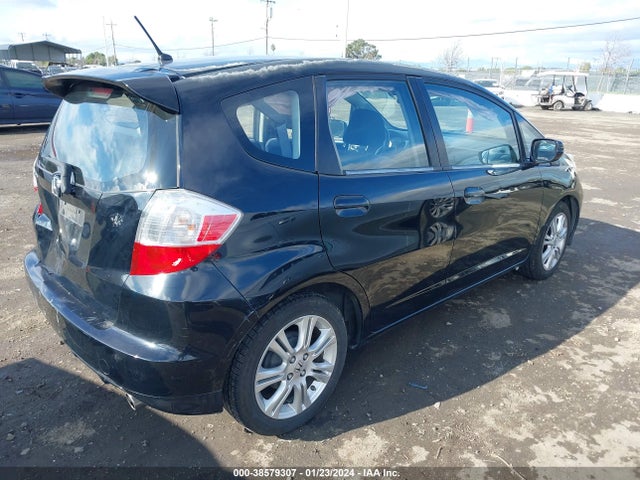 2011 HONDA FIT SPORT VIN: JHMGE8H66BS001585