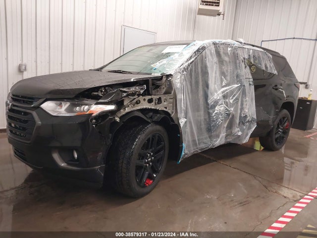 Chevrolet Traverse Premier 2019 1GNERKKW1KJ214427 Image 2