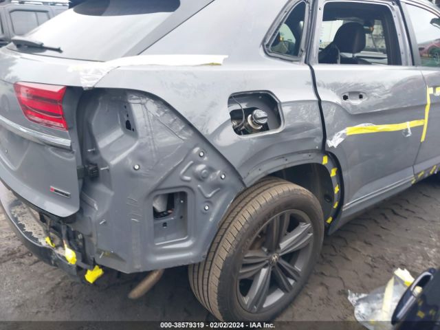 1V2SC2CA7NC202516 Volkswagen Atlas Cross Sport 2.0t Sel R-line