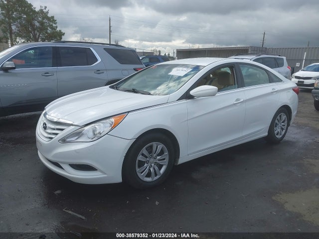 2013 HYUNDAI SONATA GLS VIN: 5NPEB4AC0DH609663