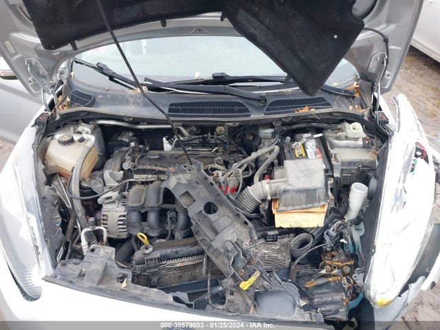 Ford FIESTA SE 2016 3FADP4BJ8GM126484 Image 10