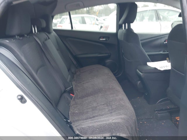 Toyota Prius Two 2018 JTDKBRFU9J3063499 Image 8