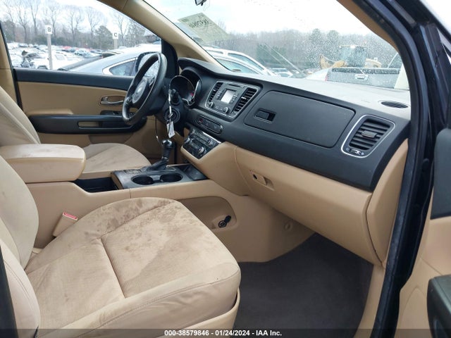 KIA SEDONA LX 2016 KNDMB5C17G6182266 Image 5